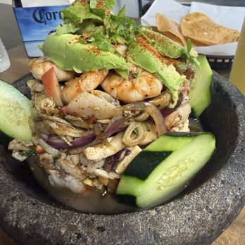 Mariscos La Reyna Del Sur - Mexican Near Me - Chula Vista, California