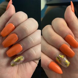 Gel full set w/ gold foil Gel full set w/ gold foil