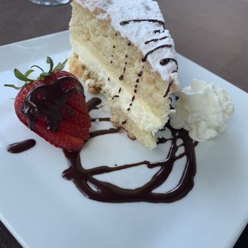 Caledonia Dining Room @ Valhalla Resort Hotel - Yummy Lemon  cake - New American Near Me - Helen, Georgia