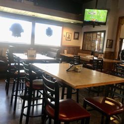 J Fargo's Family Dining & Micro Brewery - Interior