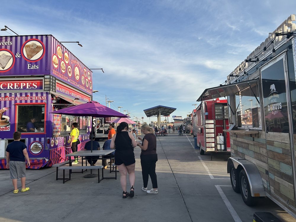 Food trucks!