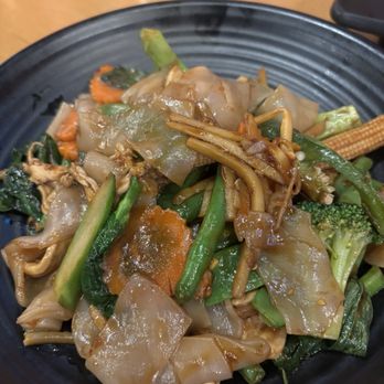 Rod D by Sitti - N9. Pad Kee Mao Noodles - Thai Near Me - Brookline, Massachusetts Rod D by Sitti - N9. Pad Kee Mao Noodles - Thai Near Me - Brookline, Massachusetts