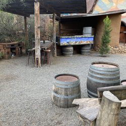 Alex Tour Guide Ensenada - Sol y Barro. Outdoor tasting.