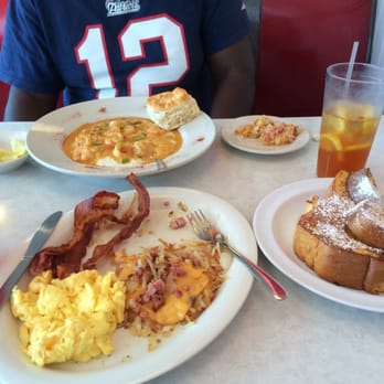 Midnight Diner - Shrimp and grits, French toast, hash browns all the way, bacon, and eggs. Can't go wrong !!! - Diners Near Me - Charlotte, North Carolina