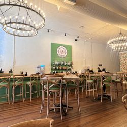 Peach Pit Cantina - Bar area