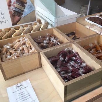 Roselle - Bakeries Near Me - Toronto, Ontario
