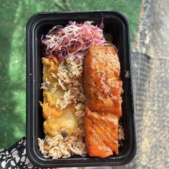 Reggae Goose - Coffee Salmon - Food Trucks Near Me - Bridgeport, Connecticut