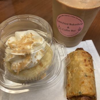 Linnybird Bakeshop - Desserts Near Me - Hickory Creek, Texas Linnybird Bakeshop - Desserts Near Me - Hickory Creek, Texas