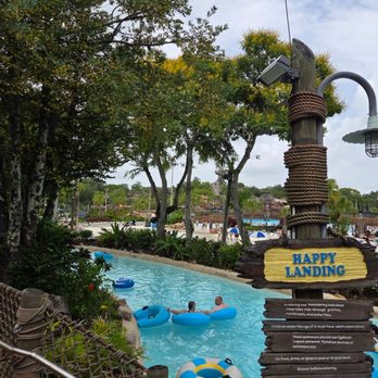 Typhoon Lagoon Surf Pool - Water Parks Near Me - Orlando, Florida