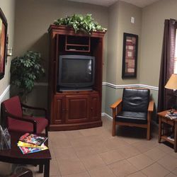 A & H Specialist - Customer waiting room