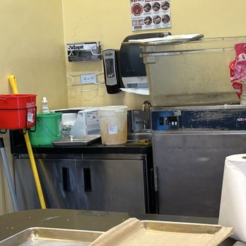 Moe's Southwest Grill - Dirty dishes - Mexican Near Me - Chillicothe, Ohio