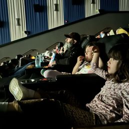 Look how rooomy those seats are. And it was clean! Look how rooomy those seats are. And it was clean!