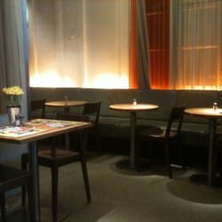 Halle Cafe.restaurant
