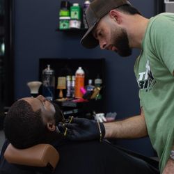 Hammer & Co Barbershop - Haircut