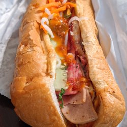 Hung Thinh Supermarket - Banh Mi