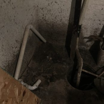 Lange Plumbing - Pic of sump pump showing lots of spatter and dried and caked sludge in and around pump. - Plumbing Near Me - New Lisbon, Wisconsin Lange Plumbing - Pic of sump pump showing lots of spatter and dried and caked sludge in and around pump. - Plumbing Near Me - New Lisbon, Wisconsin