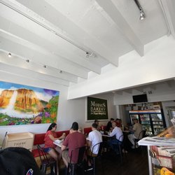Moises Bakery - Hallandale - Indoor seating