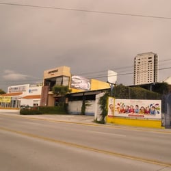 Chiltepino's Wings