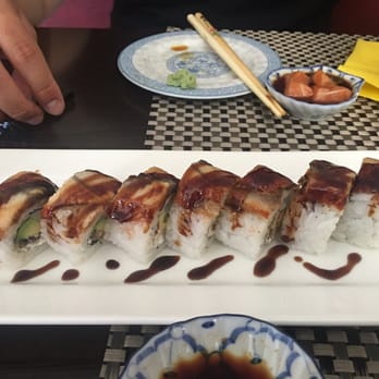 Sakura - Dragon eel roll - Sushi Bars Near Me - El Puerto de Santa María, California Sakura - Dragon eel roll - Sushi Bars Near Me - El Puerto de Santa María, California