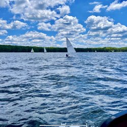 Silver Tree Marine - Pretty sailboats