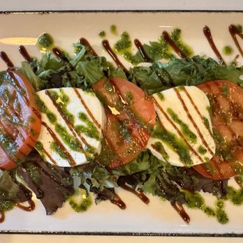Carboni’s Ristorante - A present salad for $10 was enough for two! - Italian Near Me - Winters, California Carboni’s Ristorante - A present salad for $10 was enough for two! - Italian Near Me - Winters, California