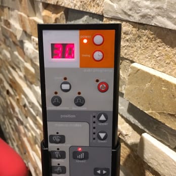 Anthony Vince Nail Spa - Love, love the massage chair! - Nail Salons Near Me - Cuyahoga Falls, Ohio