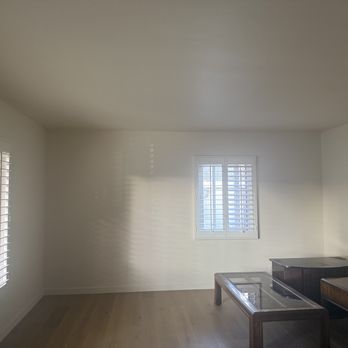 Mr Rarov Painting - Living room - Handyman Near Me - Glendale, California Mr Rarov Painting - Living room - Handyman Near Me - Glendale, California