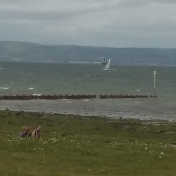 Ballyholme Park and Beach - Sailing at Ballyholme beach - Beaches Near Me - Bangor, NDN