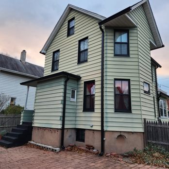 ELG Gutter Cleaning - Gutters Black Color - Gutter Services Near Me ELG Gutter Cleaning - Gutters Black Color - Gutter Services Near Me