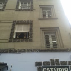 Estúdio Roots - Primeiro andar do prédio - onde fica o Estúdio Roots.