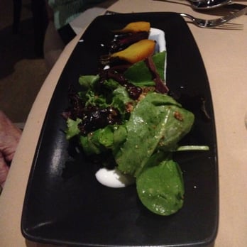 Different Pointe of View - Blueberry & Rocket Arugula - New American Near Me - Phoenix, Arizona