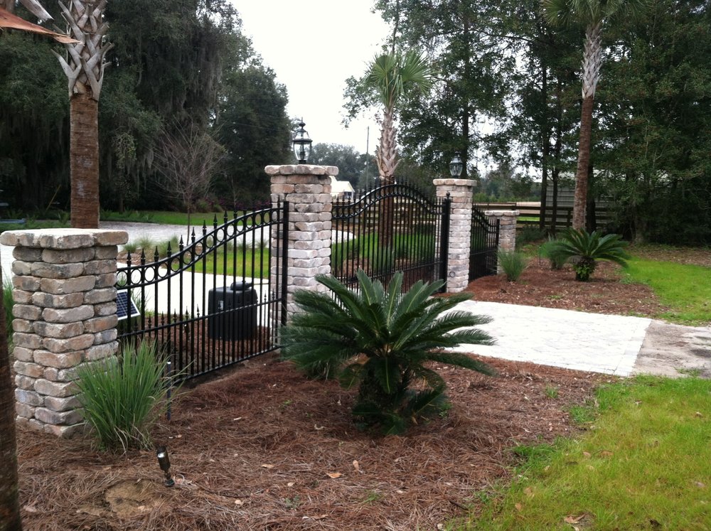Alachua Door Co - Garage Door Contractor in High Springs, FL