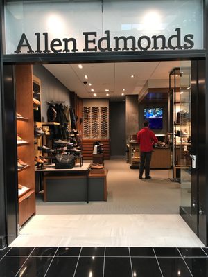 allen edmonds outlet store