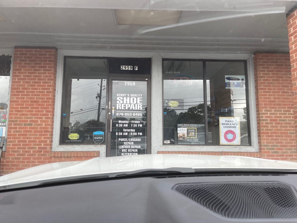 HENRY’S QUALITY SHOE REPAIR Updated October 2024 2959 Chapel Hill