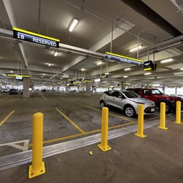 Hertz - Car Rental Near Me - Kahului, Hawaii