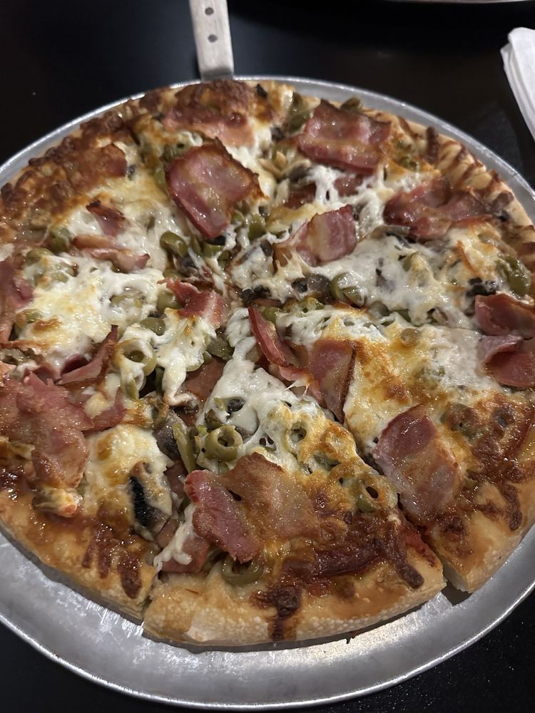 Louie's Pizza & Pasta