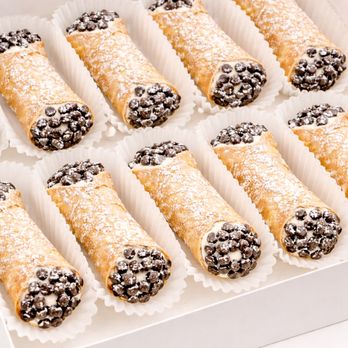 Batter ‘N Icing - Cannolis - Cupcakes Near Me - Danville, California
