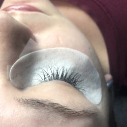 Meggin Caputo's Beauty Shop - Nova eyelash extensions