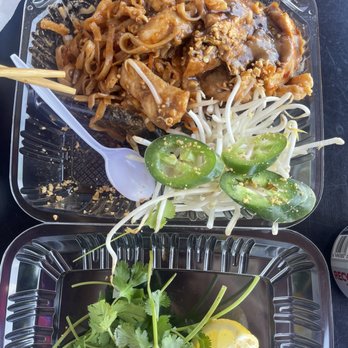 Asian Express - Chicken tofu noodle - Vietnamese Near Me - Capitola, California Asian Express - Chicken tofu noodle - Vietnamese Near Me - Capitola, California