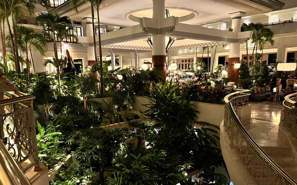 Botero Lounge by null