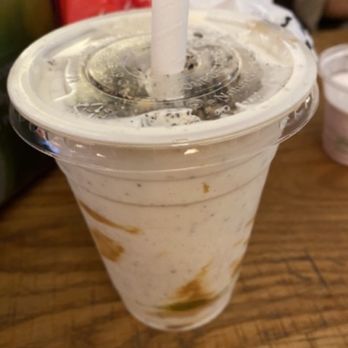 Creamline - Ronnybrook Farm Milkshakes- cookies flavor mixed with peanut butter milkshake flavor - Burgers Near Me - New York, New York Creamline - Ronnybrook Farm Milkshakes- cookies flavor mixed with peanut butter milkshake flavor - Burgers Near Me - New York, New York