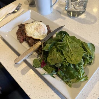 Hungry Crowd - Steak and Egg Lunch - New American Near Me - Los Angeles, California