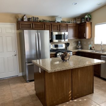 Modern Surface Installations - Island - General Contractors Near Me Modern Surface Installations - Island - General Contractors Near Me