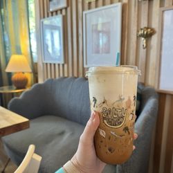 Indoor Seating + Shakarato
