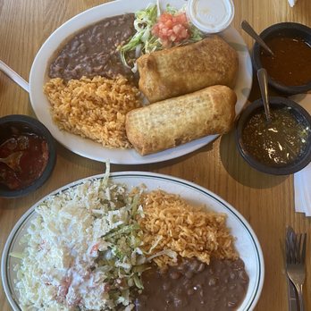 Guadalajara Restaurant - Yummy lunch... enchiladas & chimichangas - Mexican Near Me - Milwaukee, Wisconsin Guadalajara Restaurant - Yummy lunch... enchiladas & chimichangas - Mexican Near Me - Milwaukee, Wisconsin