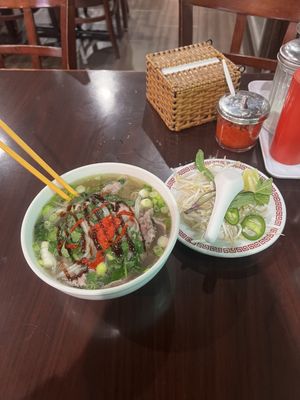 Pho Cali by null