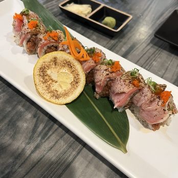 Ginzaya - Seared Bluefin Tuna Roll - Japanese Near Me - La Mirada, California Ginzaya - Seared Bluefin Tuna Roll - Japanese Near Me - La Mirada, California