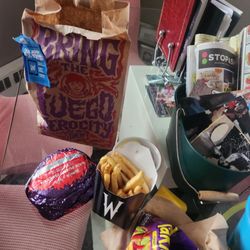 Wendy's - Takis Fuego Meal