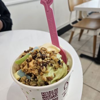 Yogurtland - Ice Cream & Frozen Yogurt Near Me - Sugar Land, Texas Yogurtland - Ice Cream & Frozen Yogurt Near Me - Sugar Land, Texas