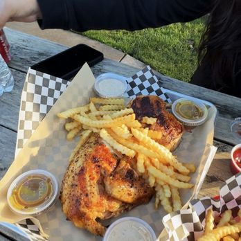 Twirling Bird - Food Trucks Near Me - Silverton, Oregon Twirling Bird - Food Trucks Near Me - Silverton, Oregon